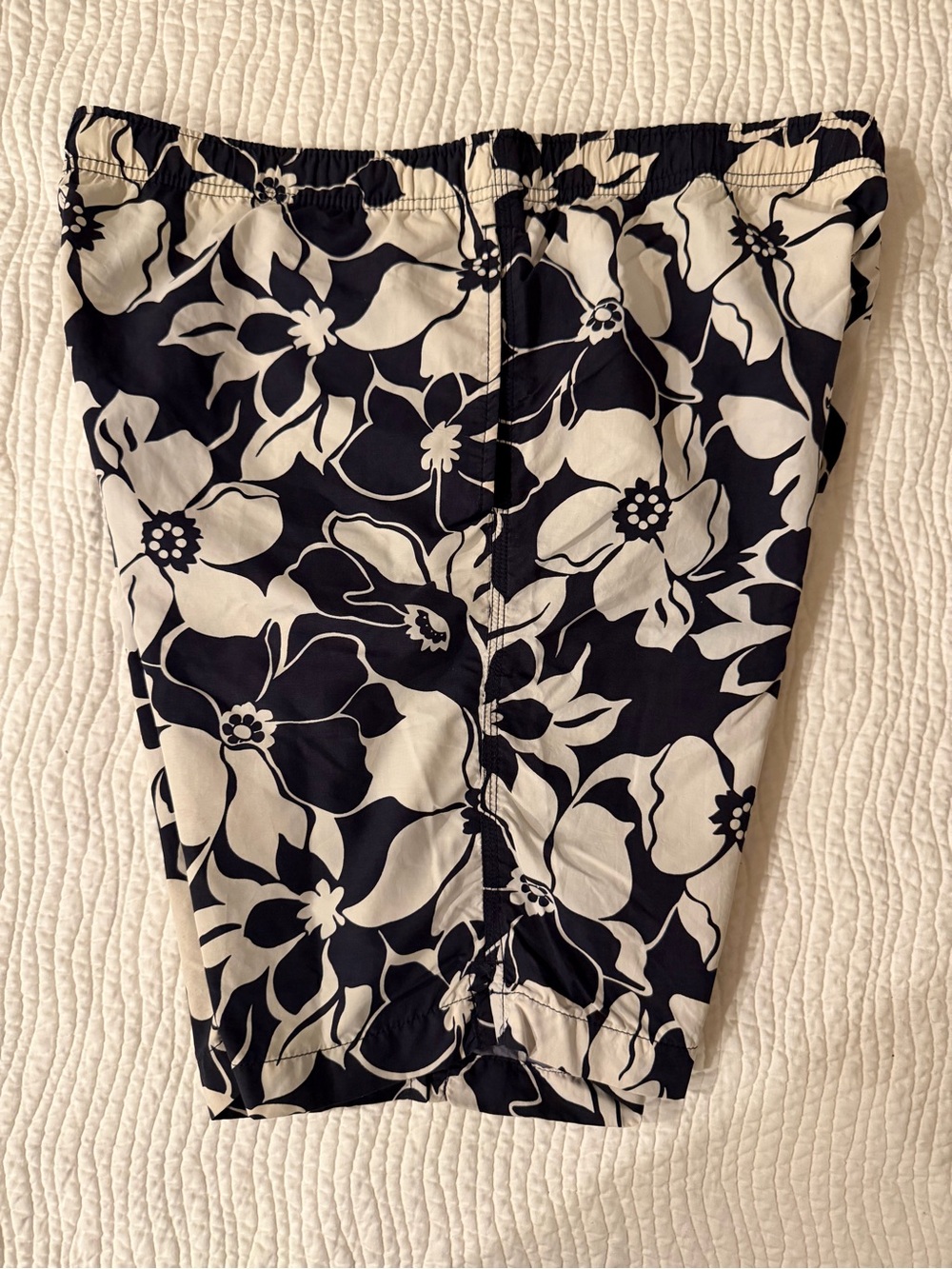 Lands’ End Men’s Tropical Print Board Shorts